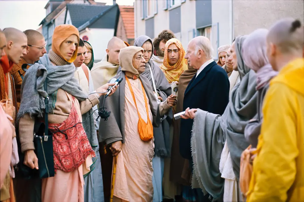 Prabhupada on Morning Walk with Distinguished Guest