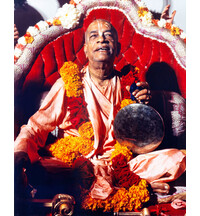 Srila Prabhupada at New Dwaraka, Playing Gong